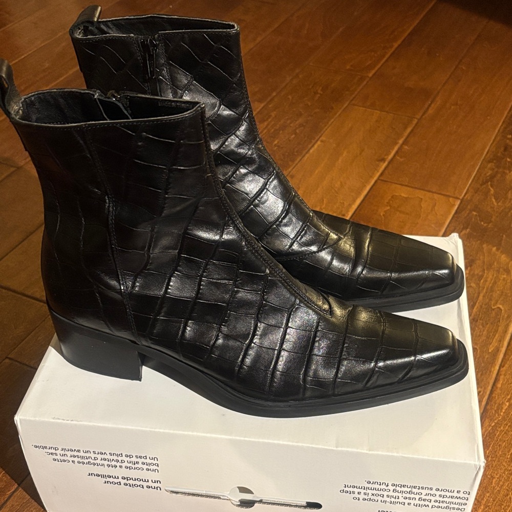 Aldo Black Textured Leather Boots - Picture 6 of 7
